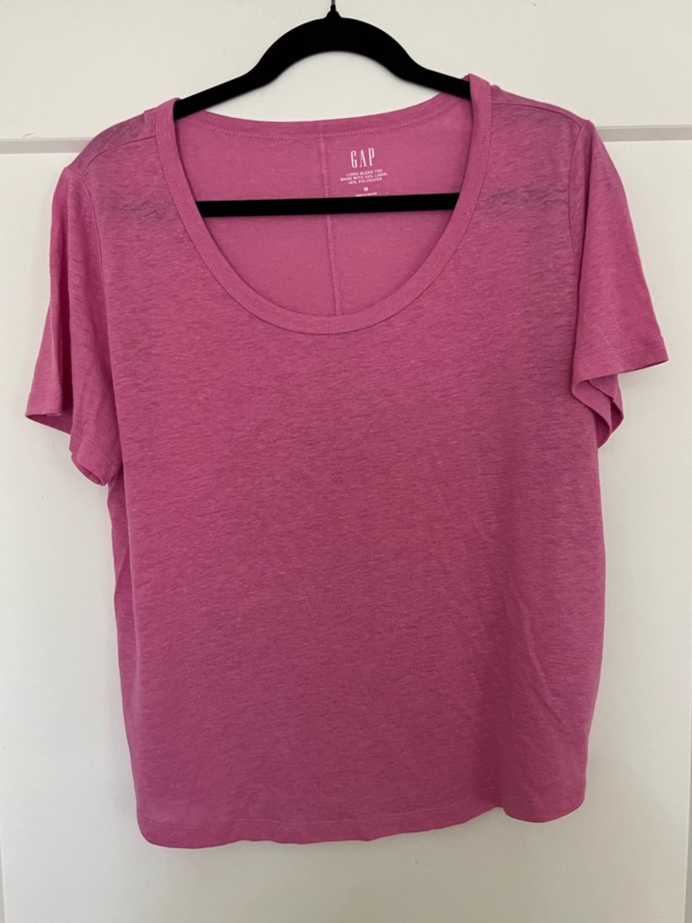 Gap linen blend t-shirt size medium